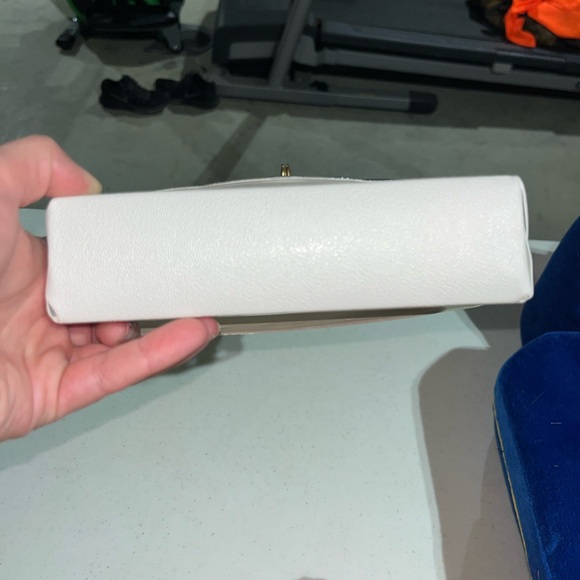 FIRST HOLY COMMUNION SET - Picture 8 of 12